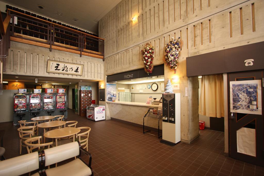 Hotel Chalet Ryuo Jamanoucsi Kültér fotó